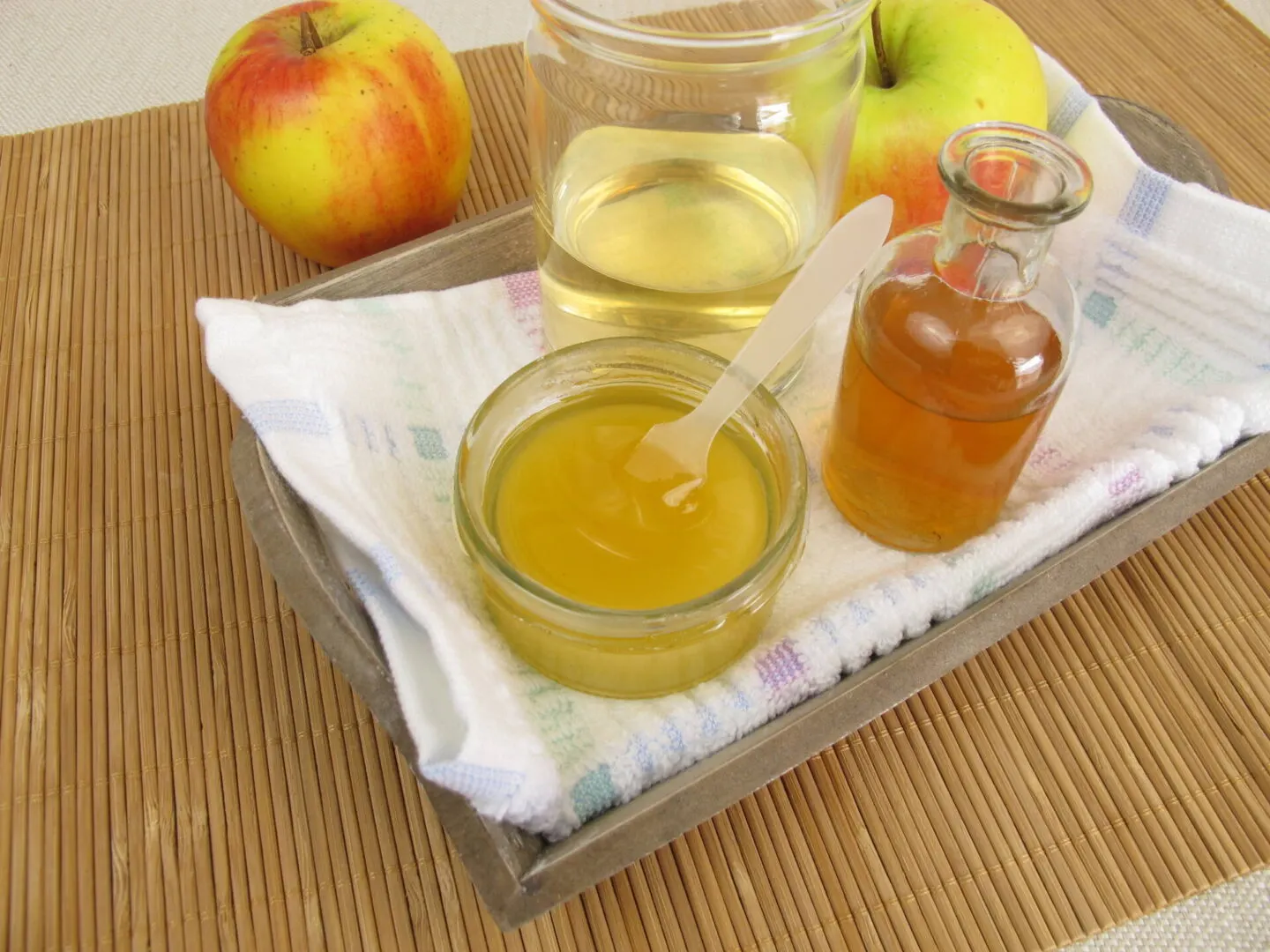 Does Apple Cider Vinegar Take Off Hair Dye Without Damage?