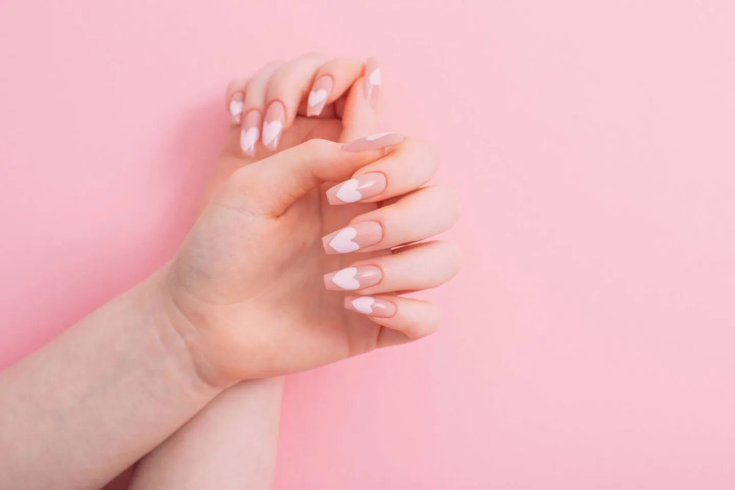 Why Do My Nails Hurt After Dip Powder? [Honest Answer]