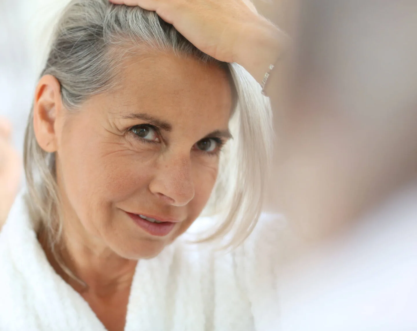 Will Baking Soda Take Yellow Out Of Gray Hair?