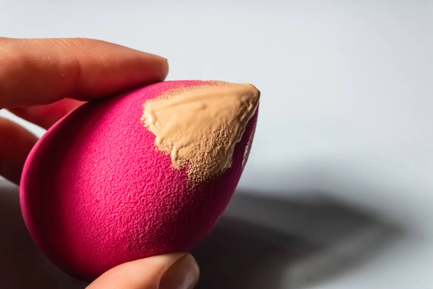What Does Mold On Beauty Blender Look Like? [Makeup Sponge Mold]