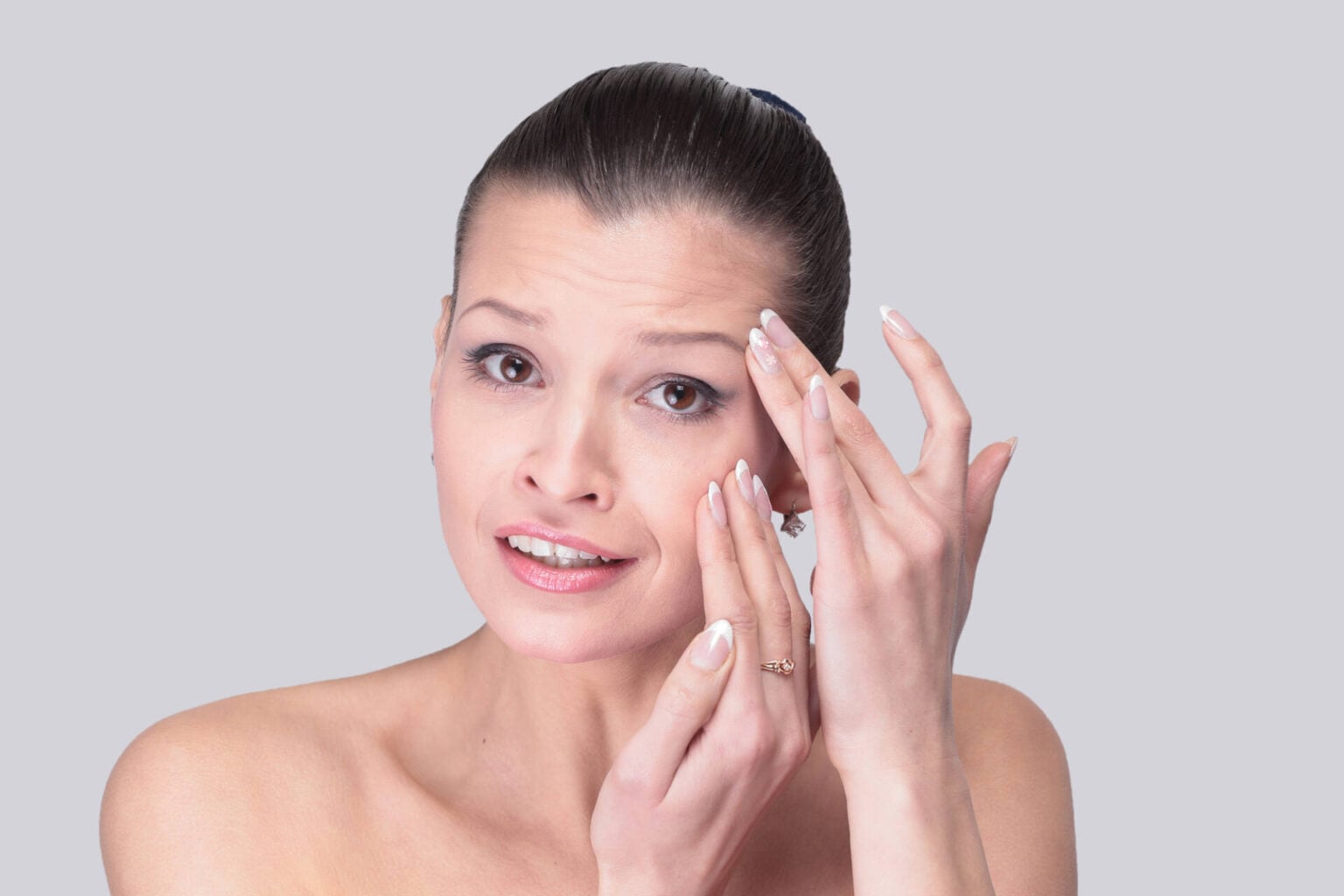 Does Vaseline Help Wrinkles Under Eyes? [Use Vaseline TikTok Hack]