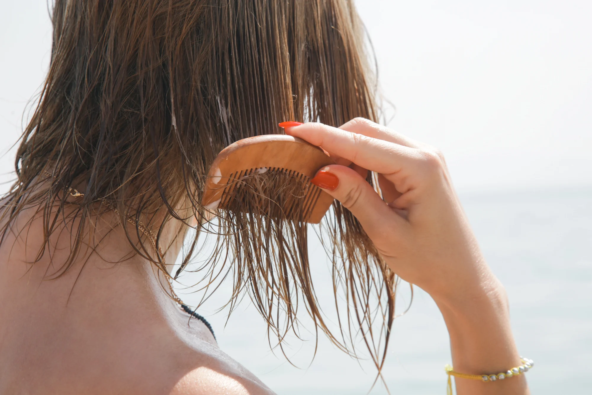 How To Tell If Your Hair Needs More Moisture OR More Protein