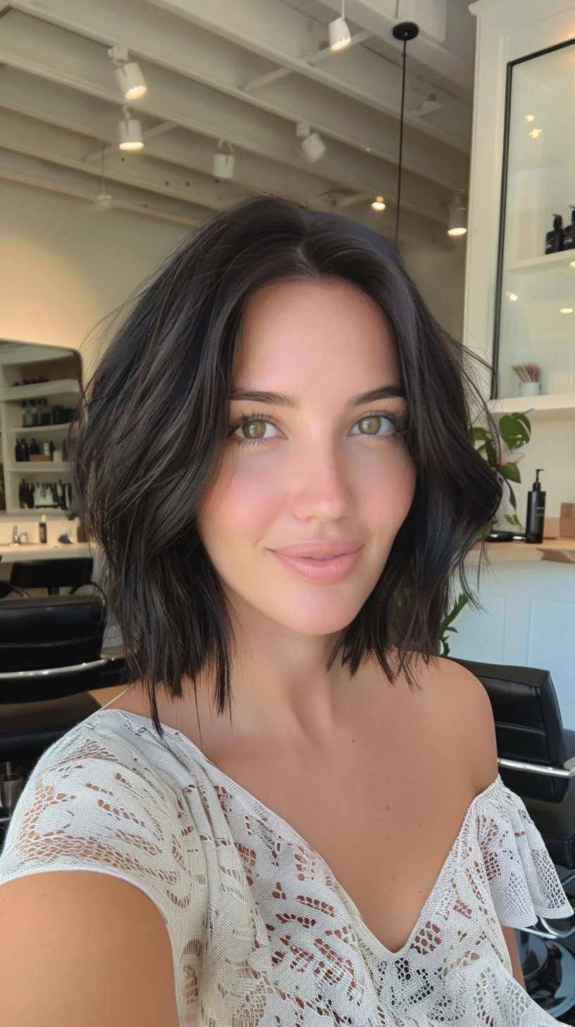 27 Beautiful Black Shoulder Length Looks With Mirror-Like Shine