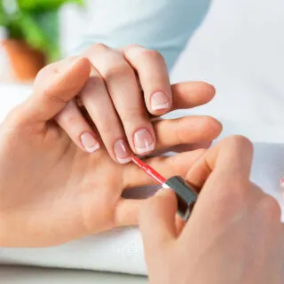 How Much Do Nails Grow In A Week?