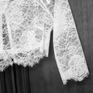 How to Find the Perfect Minimalist Wedding Dress