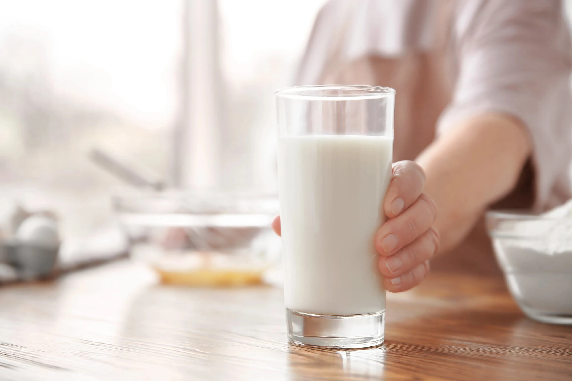 Surprising Beauty Benefits of Using Milk on Your Skin