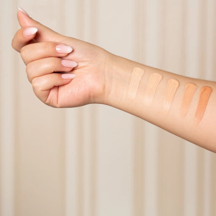 How To Conceal Scars And Blemishes With Makeup