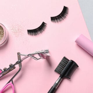 Can You Curl Your Eyelashes With Mascara On?